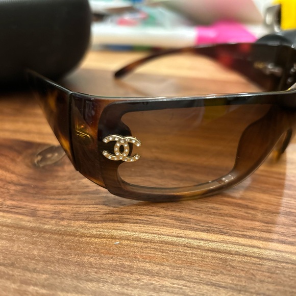 Y2K Vintage Chanel Sunglasses- Authentic - Brown Turtle Shell - Picture 10 of 11